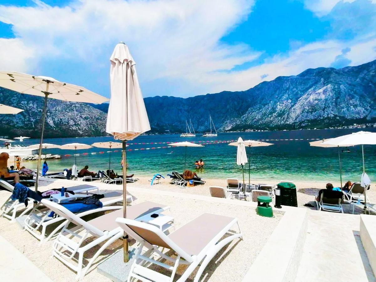 Bay Of Kotor View Apartment With Pool Prčanj Esterno foto